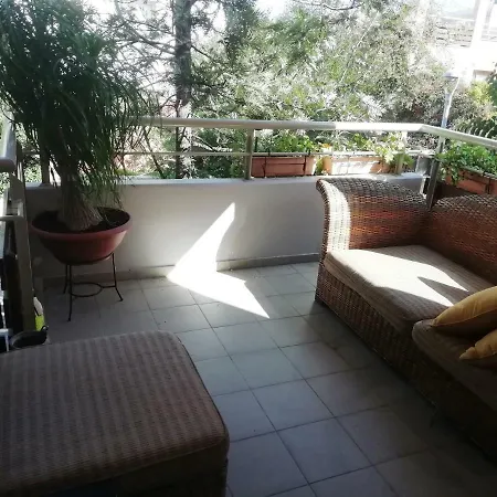 Apartment B-105